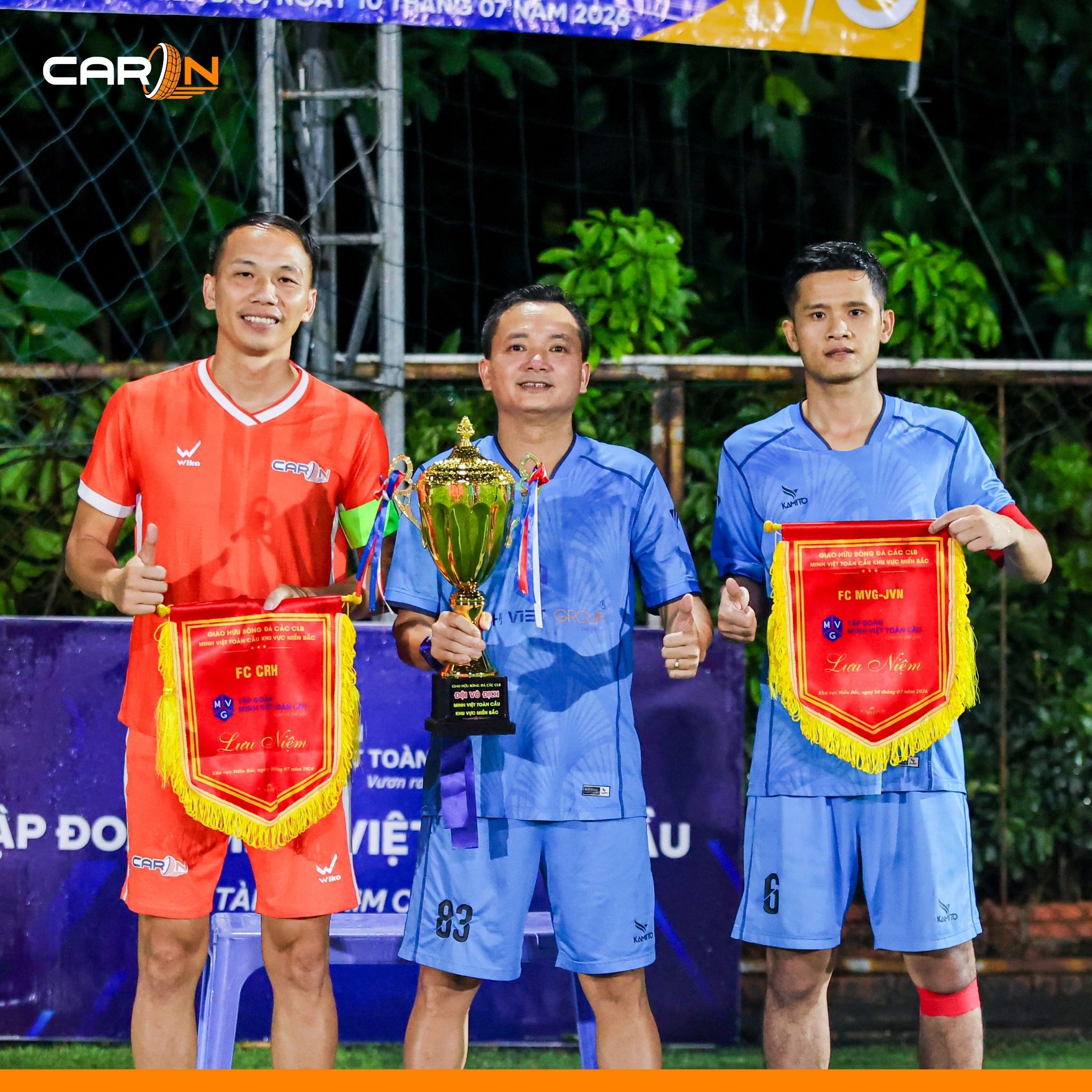 Bóng đá giao hữu.jpg
